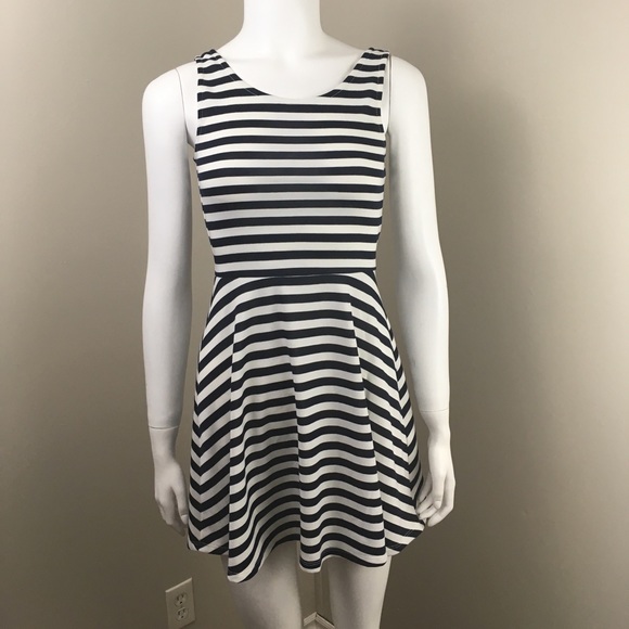 Divided Dresses & Skirts - Divided H&M Dress Striped Size 4